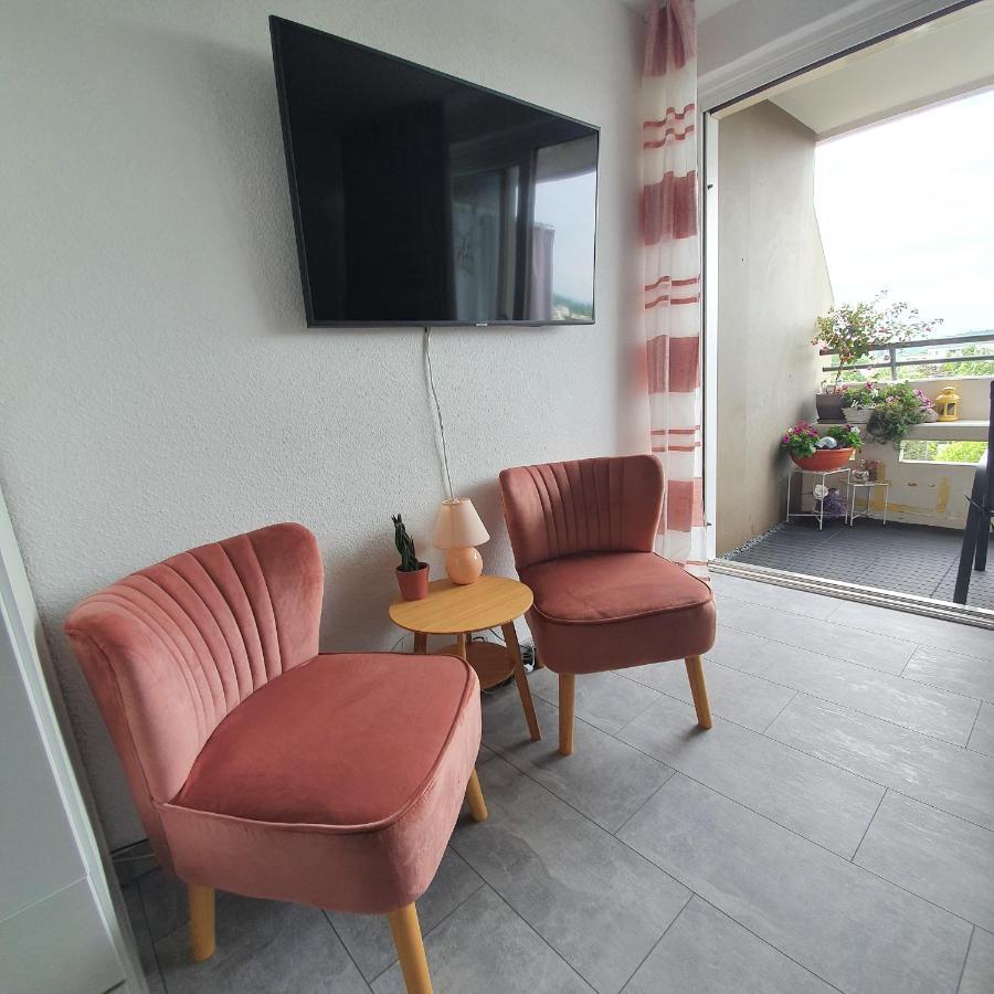 Apartment Корнвестхайм Екстериор снимка