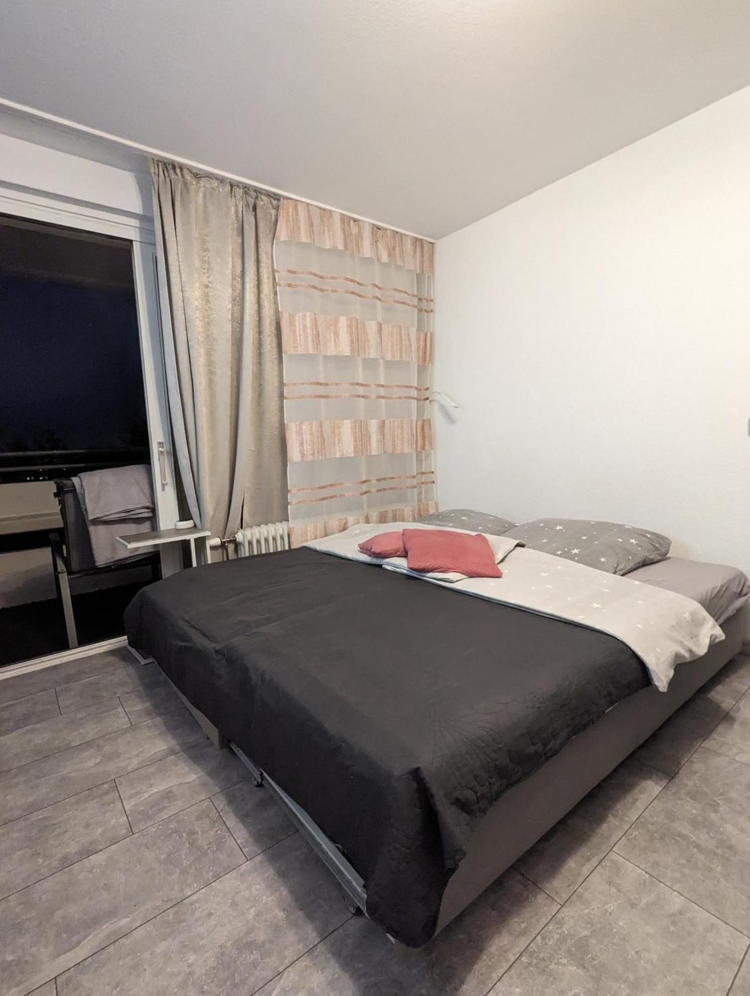 Apartment Корнвестхайм Екстериор снимка