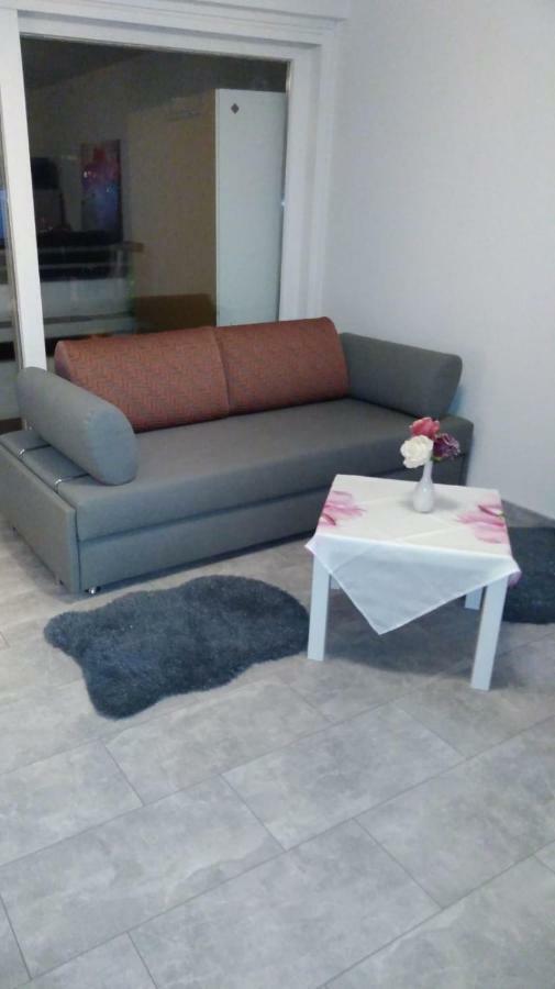 Apartment Корнвестхайм Екстериор снимка